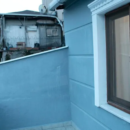 Апартаменты Sare House